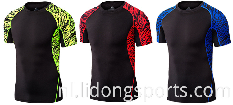 Groothandel mannelijke sportschool snel droge tops kleding heren compressie draaiende t shirts